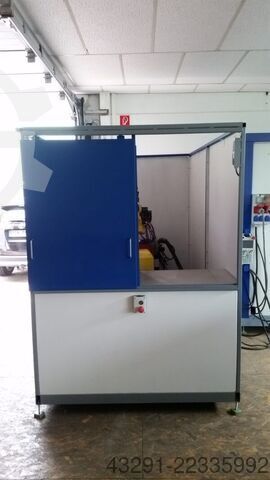 Industrial robot FANUC ArcMate 100/7L