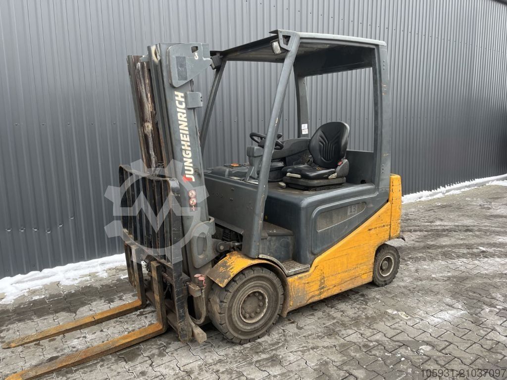 Electric 4-wheel forklift Jungheinrich EFG425k