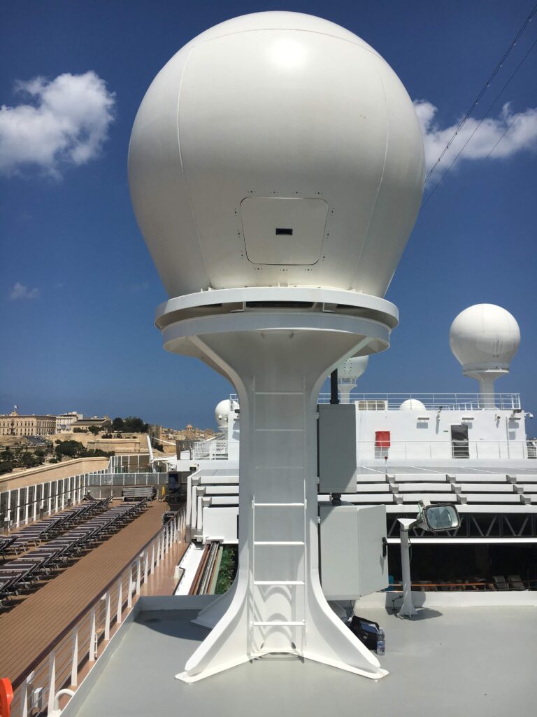 ORBIT ORBIT Marine VSAT system, Ocean TRx7-500 TX/RX KA/ KU-BAND 2.7 MT.