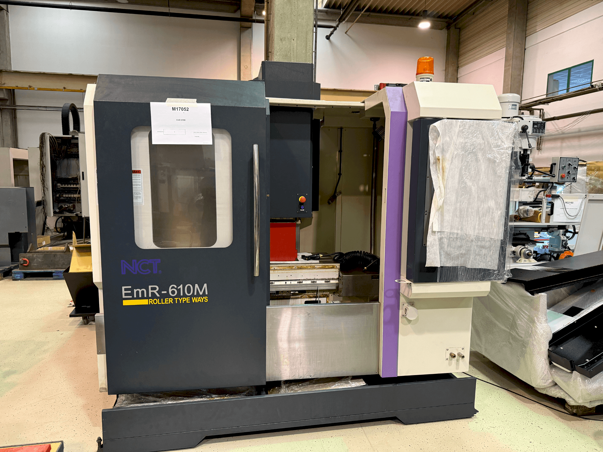 Centre d'usinage 5 axes NCT EmR-610M