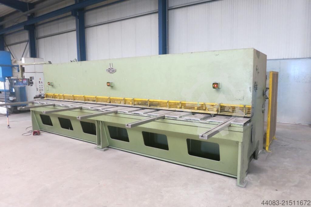 Punching machine LVD PULLMAX 720