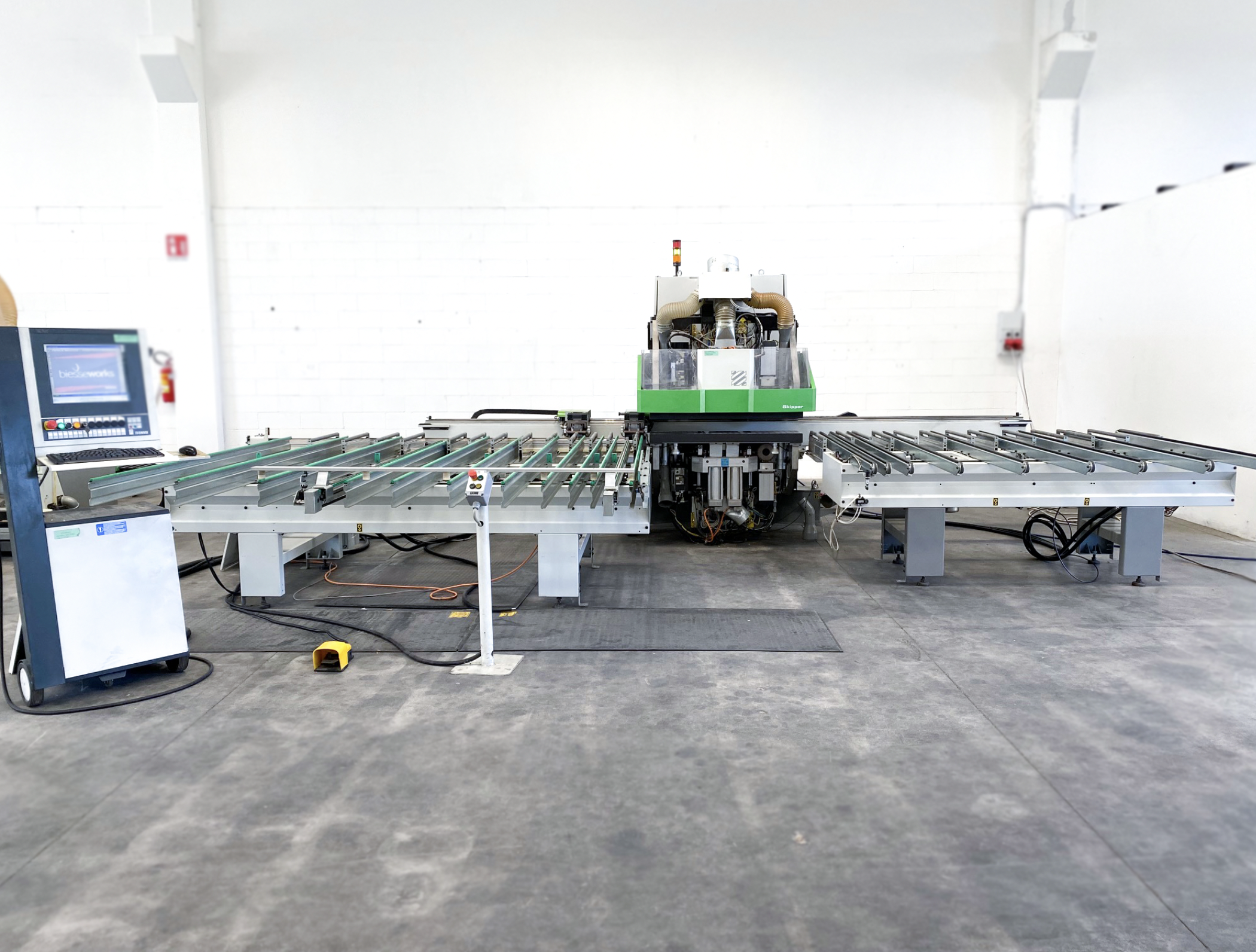 Centre d'usinage à bois cnc Biesse Skipper 130