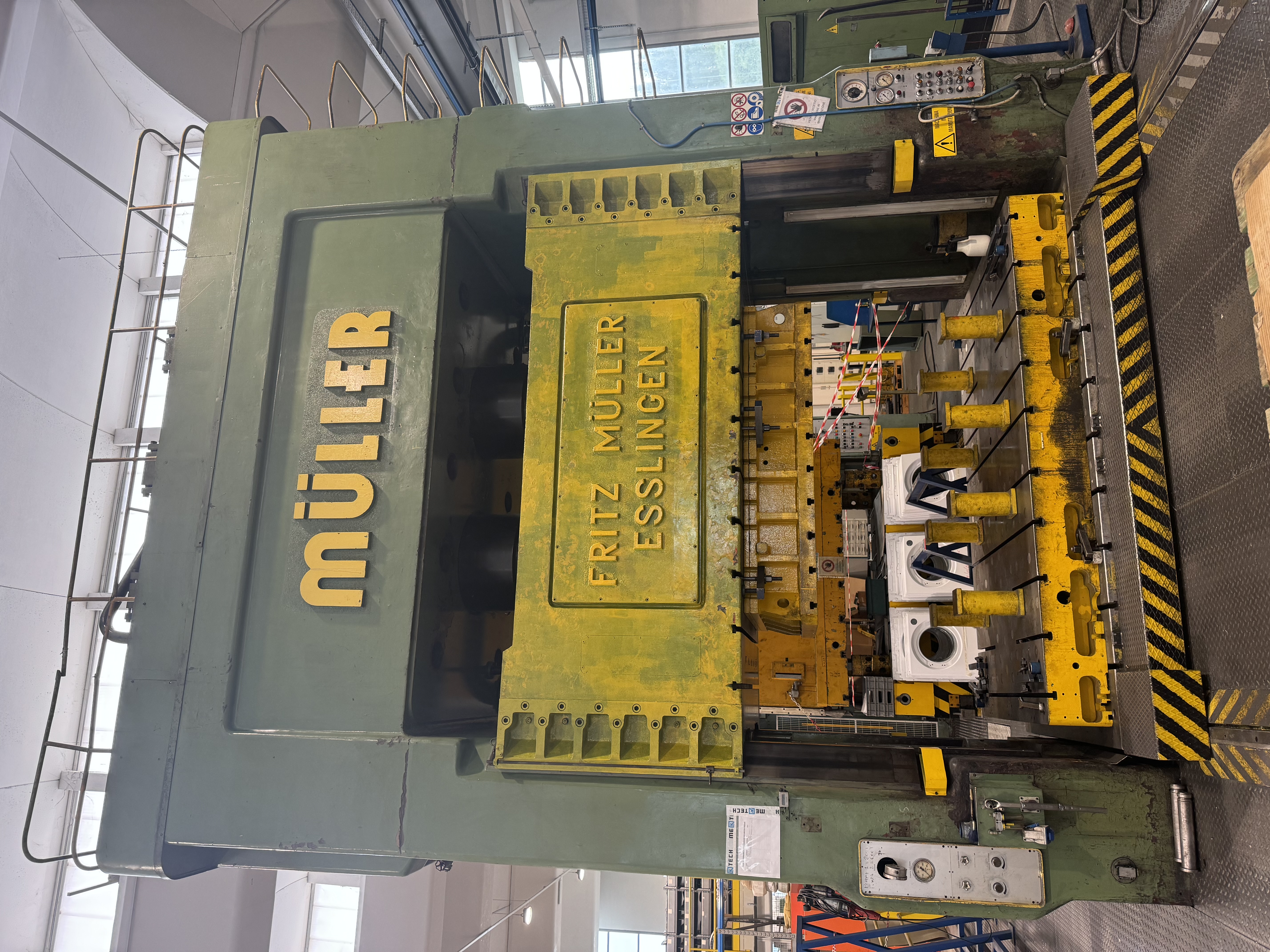 Presse hydraulique MULLER 630