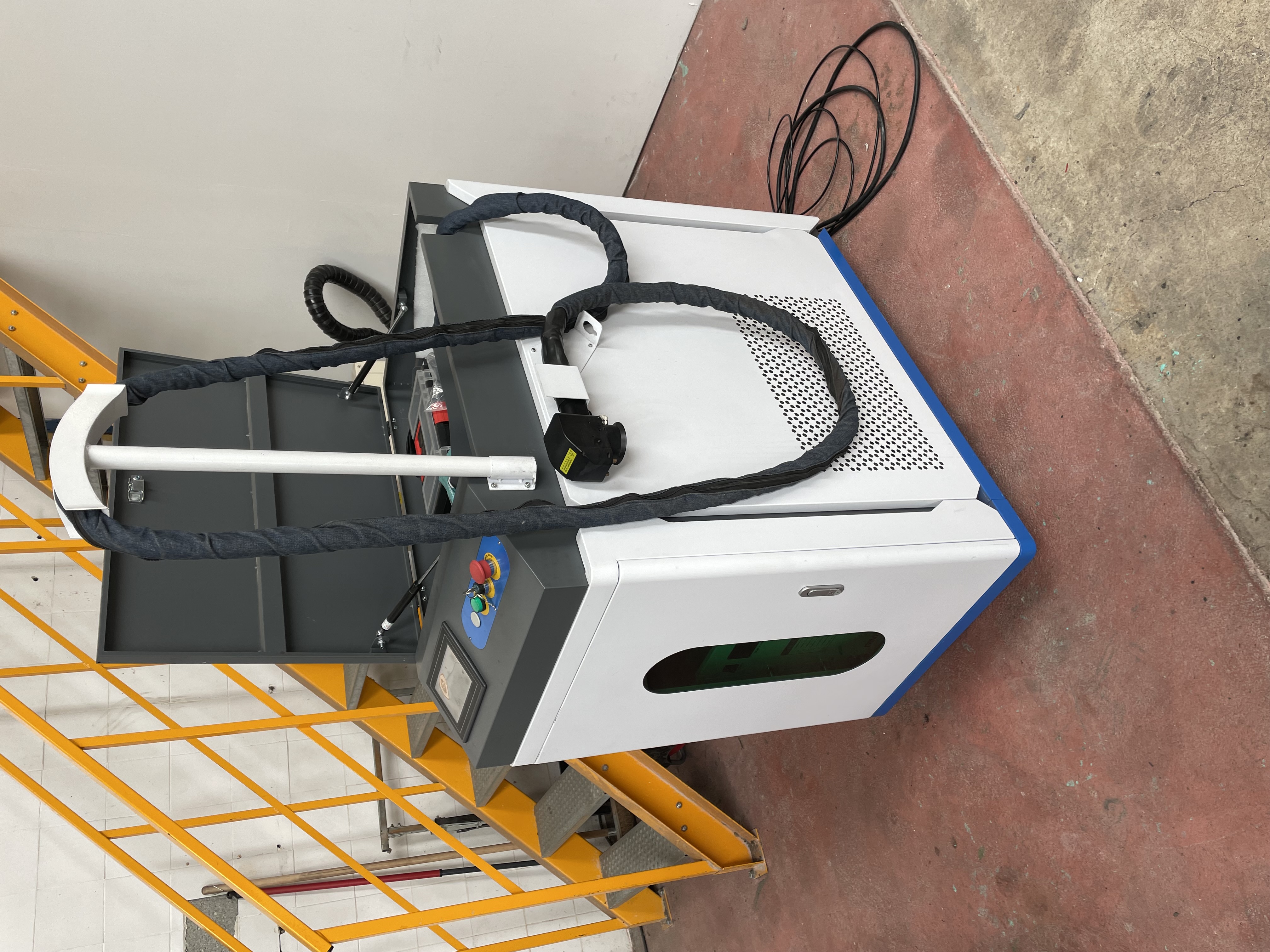Machine de décape laser MORN LASER MT-CL300