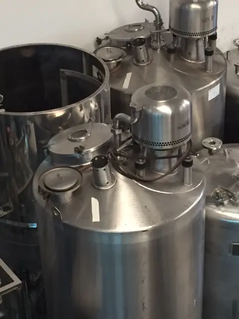 CUVE EN ACIER INOXYDABLE 2500 LITRES D'OCCASION