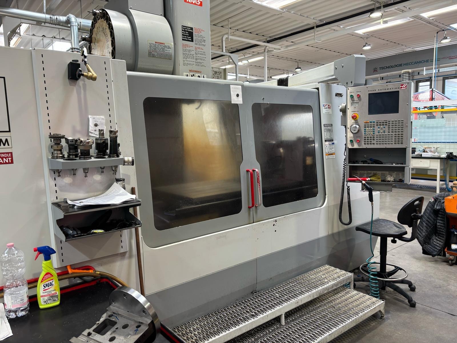 Centre d'usinage vertical HAAS VF 6B 40 HE d'occasion