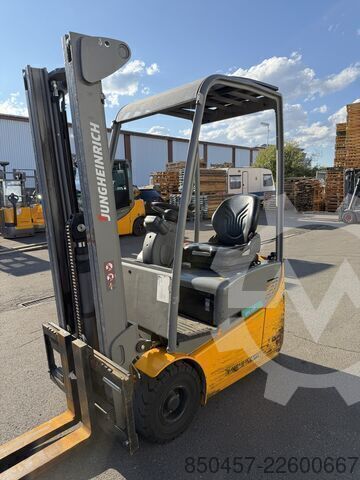 Electric - 3 wheels Jungheinrich EFG 110 2022y/ 3.3m/ 1127h