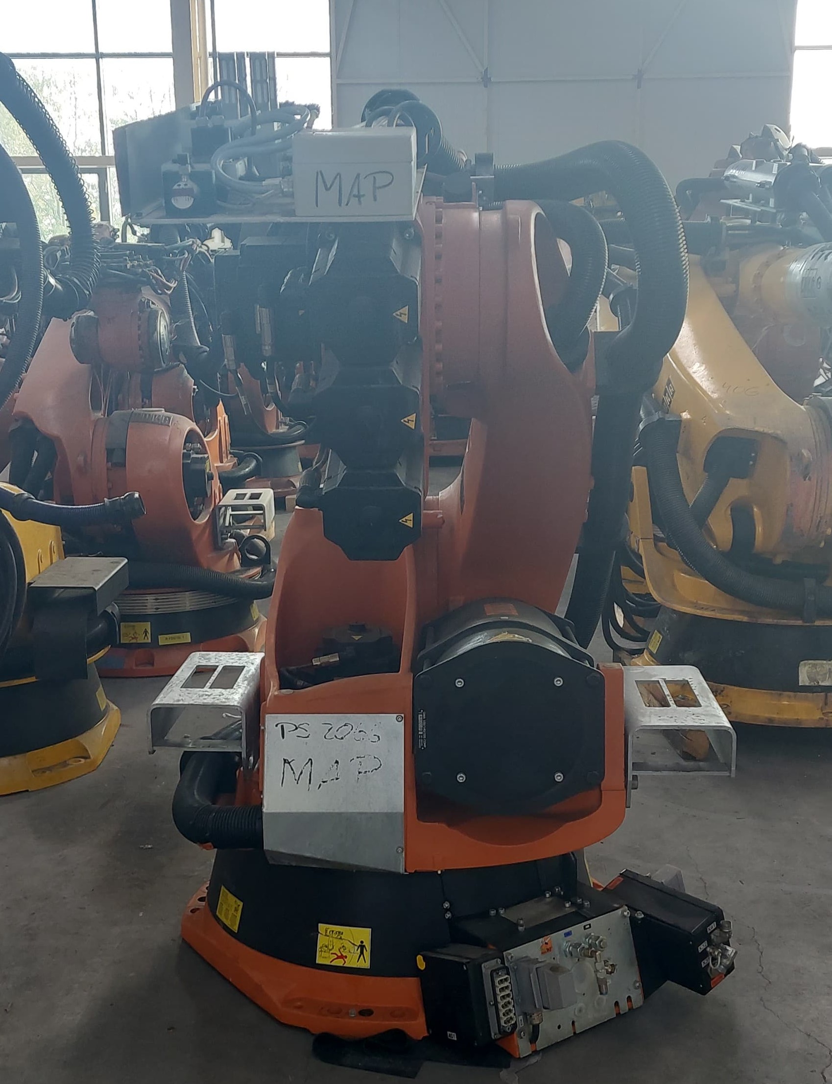 Robot industriel KUKA KR200-3 COMP