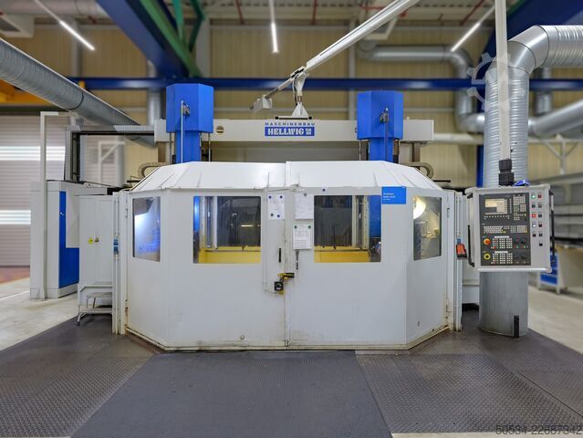 CNC turning and milling center GILDEMEISTER CTX 400 S2