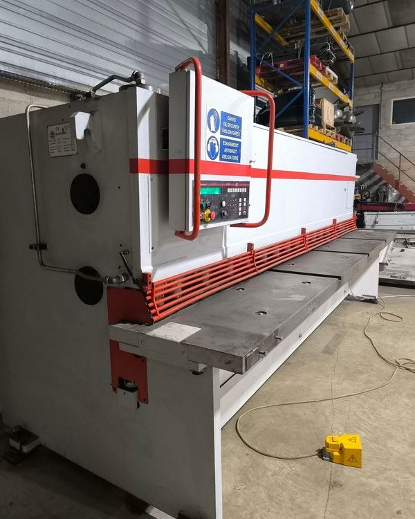 Cisaille CNC JEAN PERROT CSE 4010