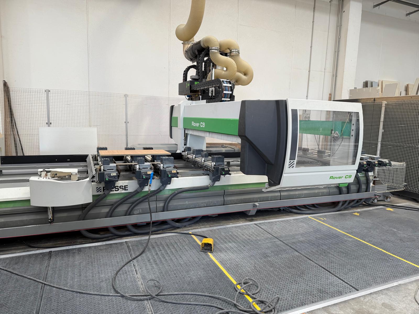 Centre d’usinage CNC 5 axes pour le bois Biesse Rover C9