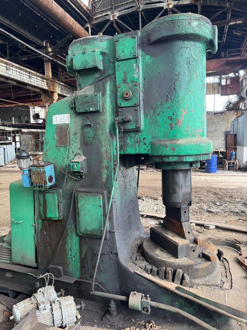 TMP Voronezh Russie Marteau Forgeage à Chute Matrice Ouverte Russie MA4136