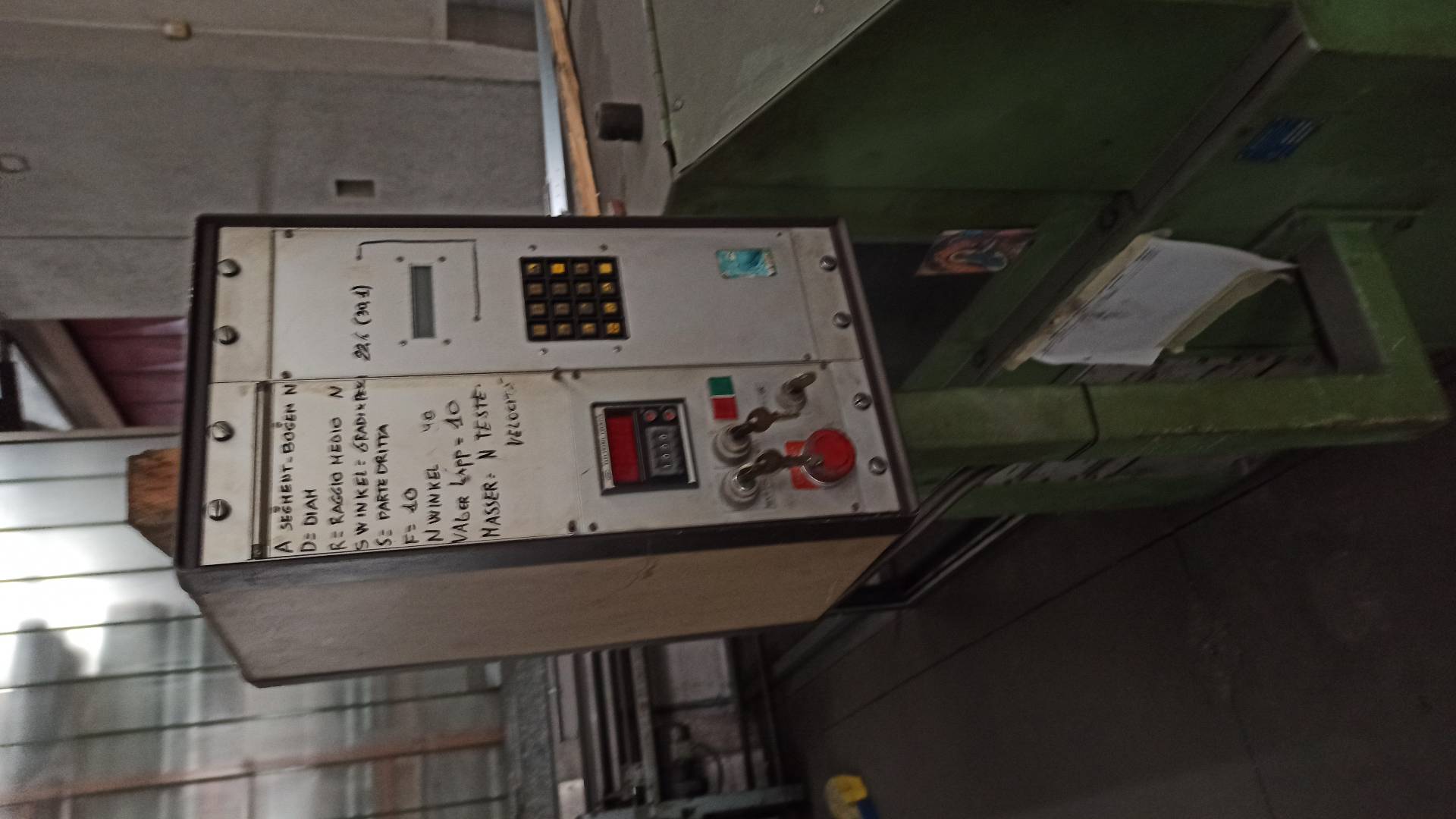 Machine de tôlerie sutter delta 2 Faible nombre d'heures
