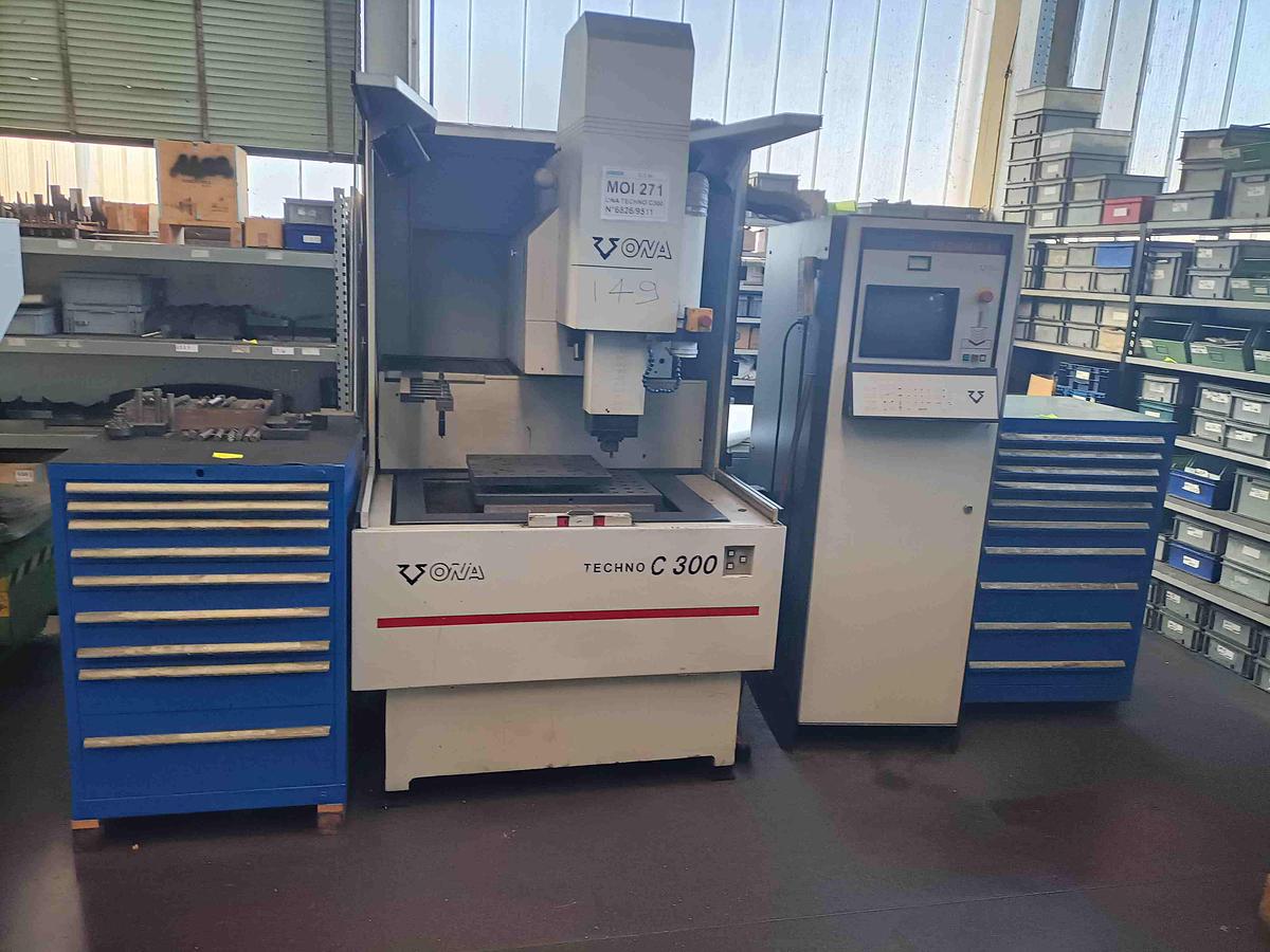 Machine d'électro-érosion par enfonçage ONA TECHNO C 300 d'occasion