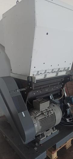 Broyeur de plastique TRIA GRANULATOR XT 9042 900 mm 30 kw