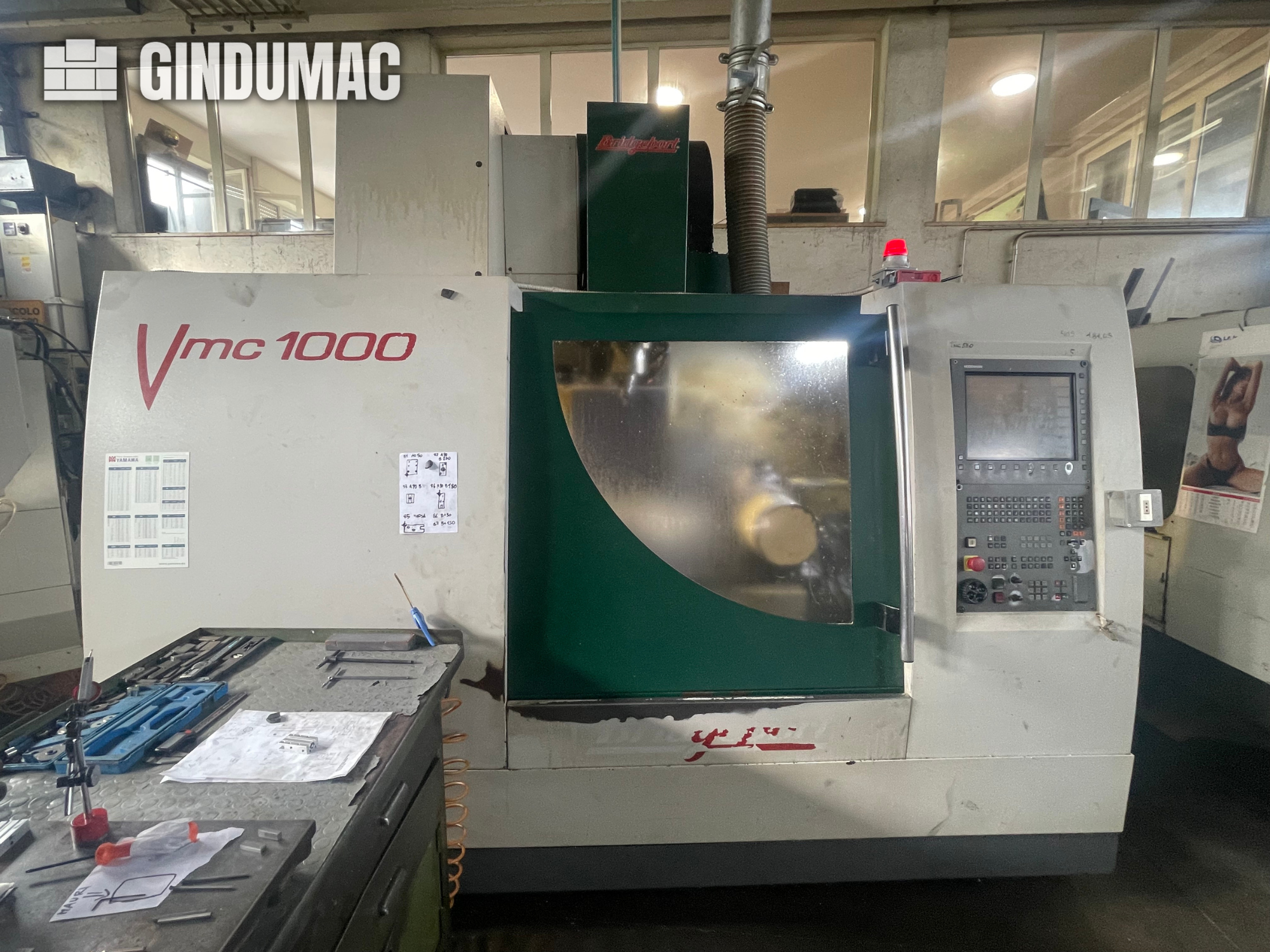 Centre d'usinage 5 axes Bridgeport VMC 1000/30