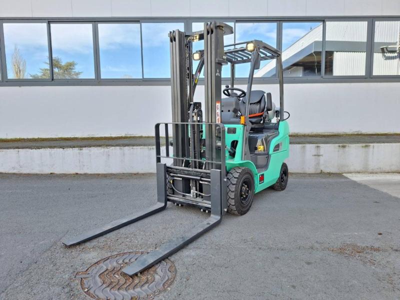 Chariot élévateur diesel Mitsubishi FG15N