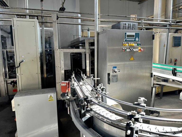 Ligne d'embouteillage de produits carbonatés KRONES d'occasion