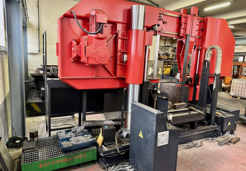 Scie à ruban Amada HFA 1000 C II pour métal