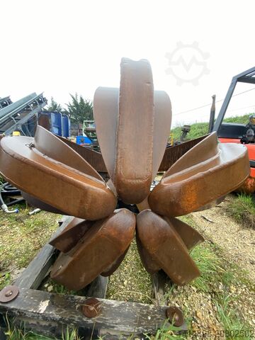Grapple Sennebogen