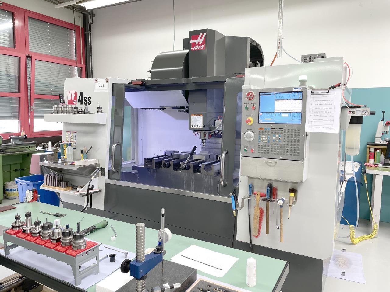 Centre d'usinage vertical Haas VF-4 SS