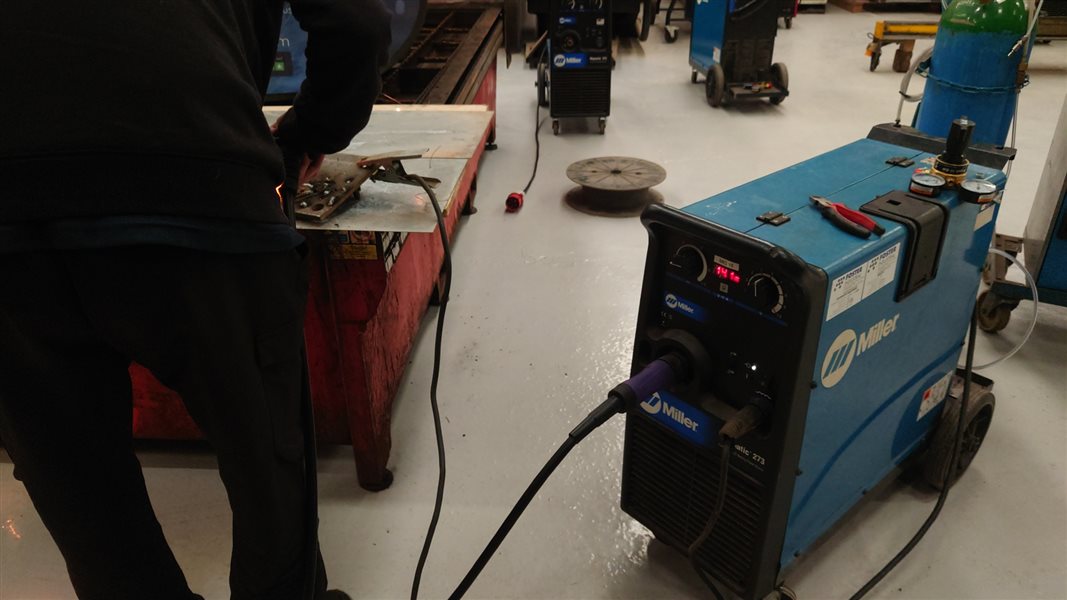 Appareil à souder Miller MigMatic 273