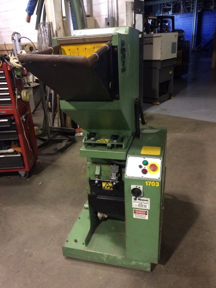 Broyeur plastique Rapid 810