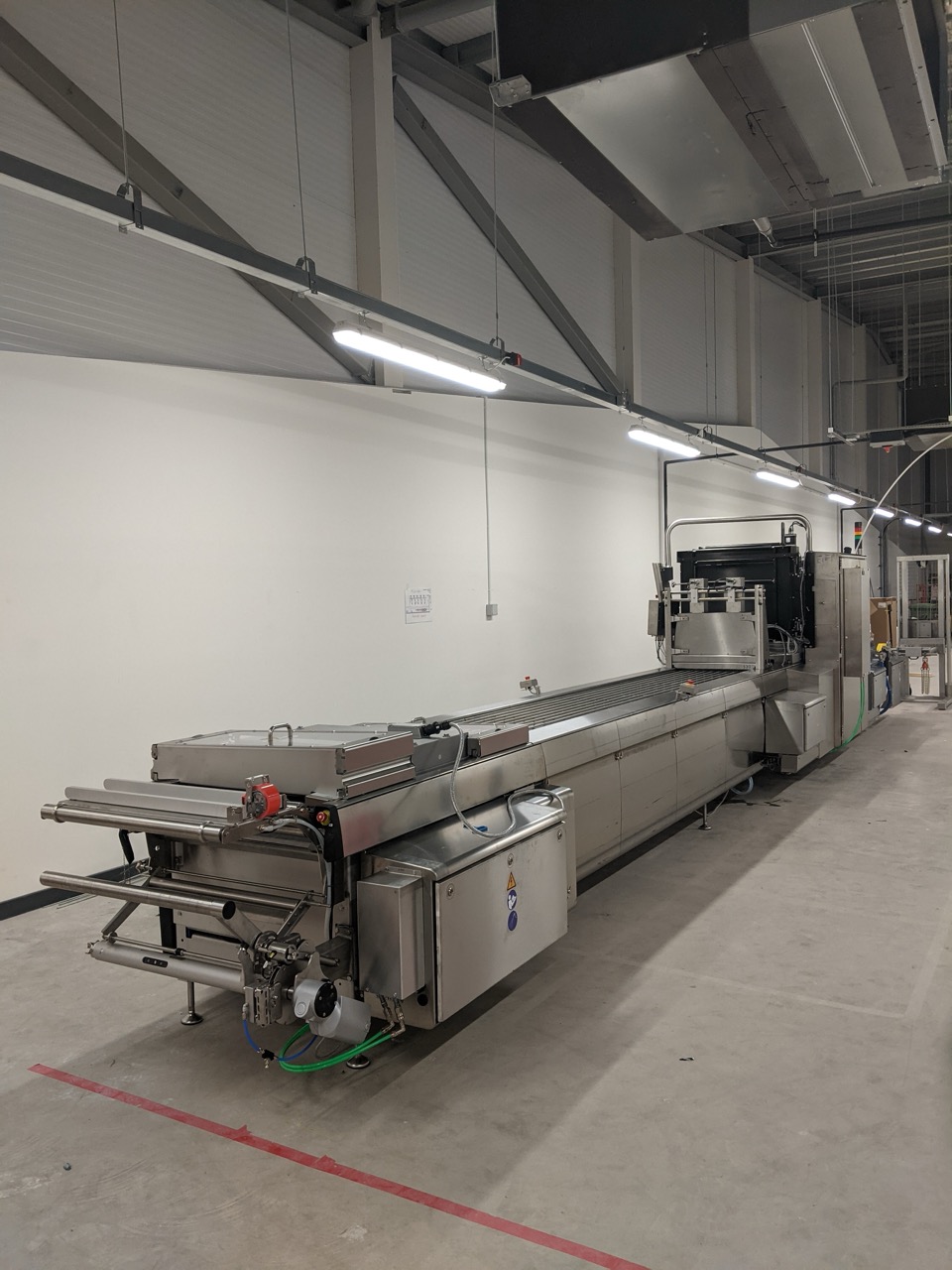 Ligne de formage remplissage operculage Multivac R535