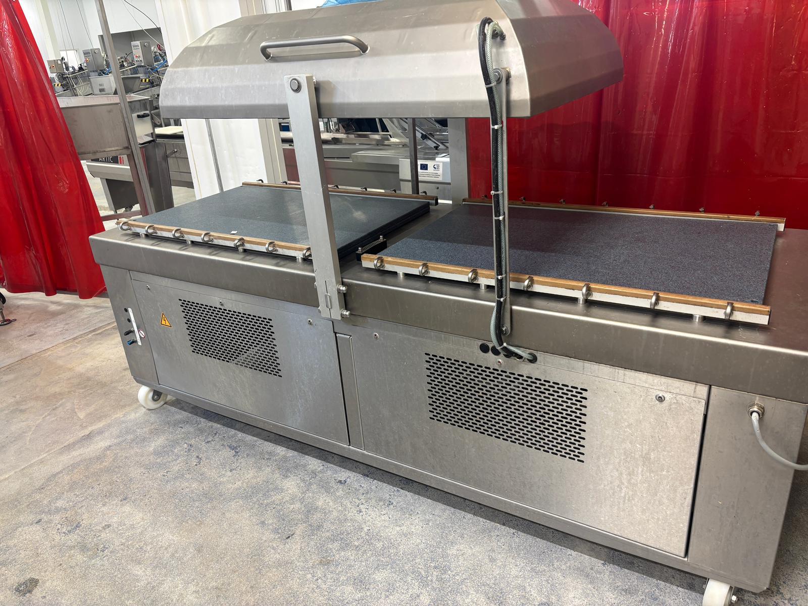 Operculeuse MULTIVAC P700