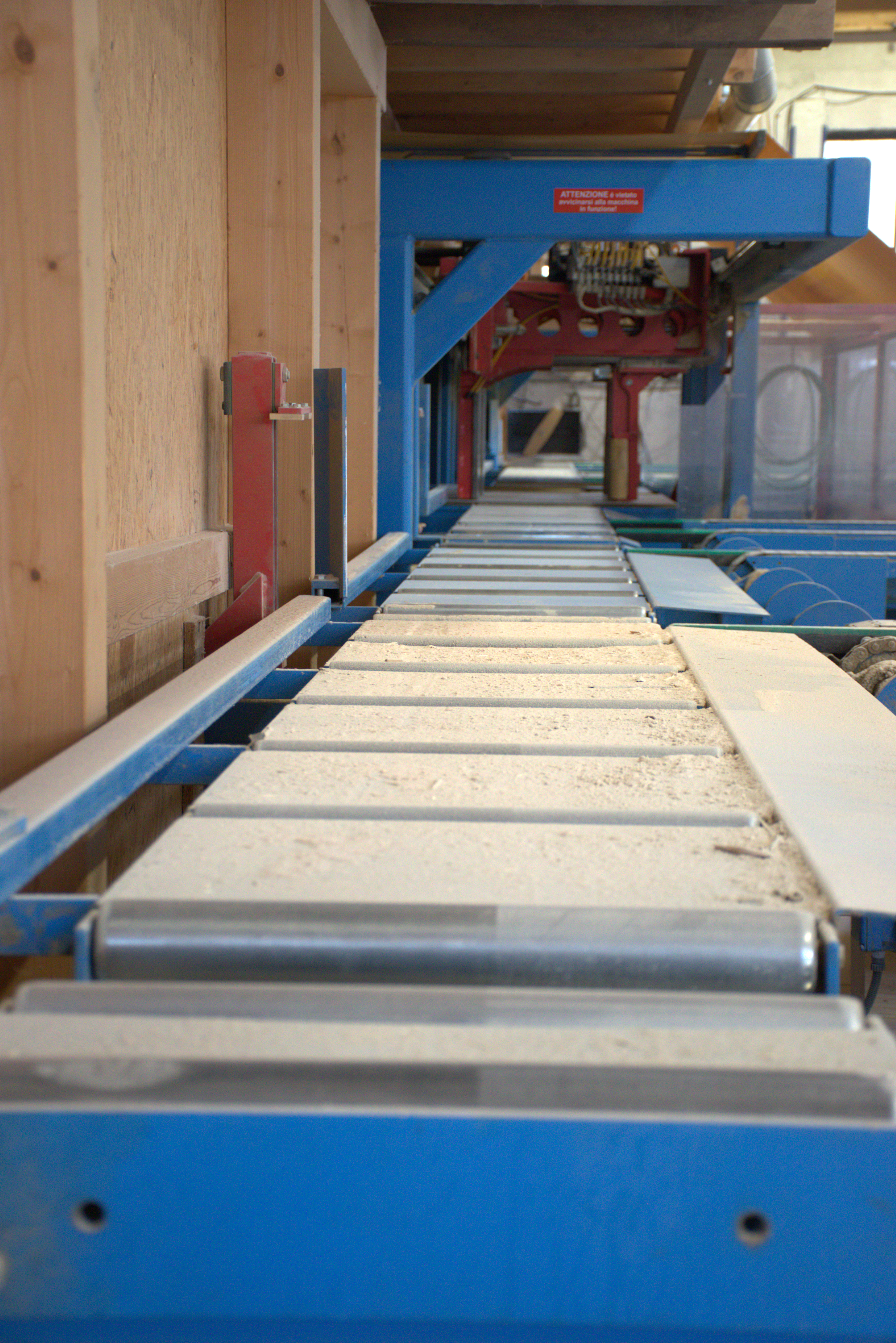 Centre d'usinage CNC pour le bois Hundegger K2