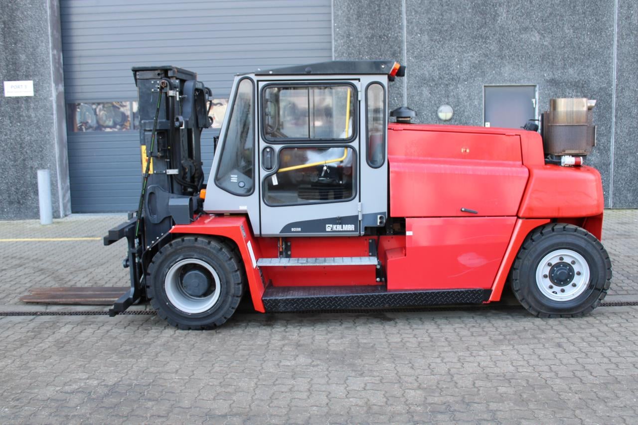 Chariot élévateur diesel Kalmar DCE80-6LB