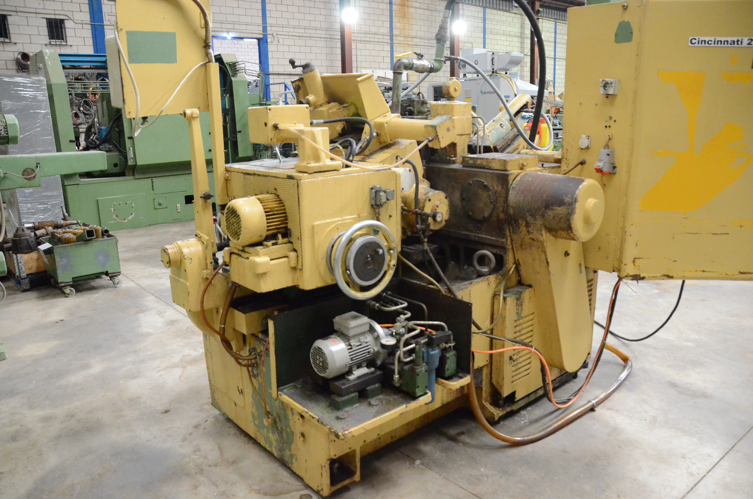 Rectifieuse sans centres CINCINNATI 2M2