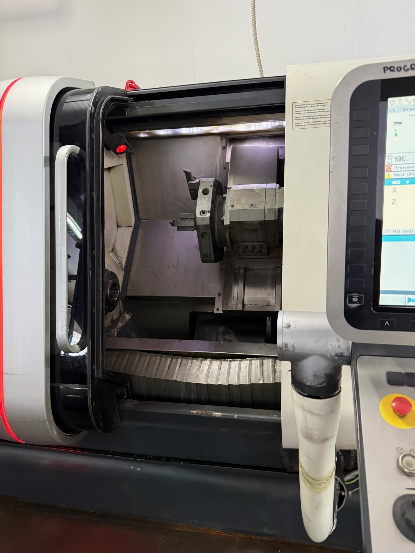 Tour CNC DMG NEF 400