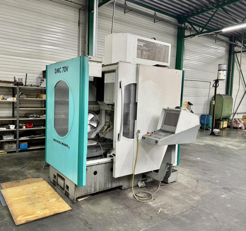 Centre d'usinage vertical DECKEL MAHO DMC 70V d'occasion