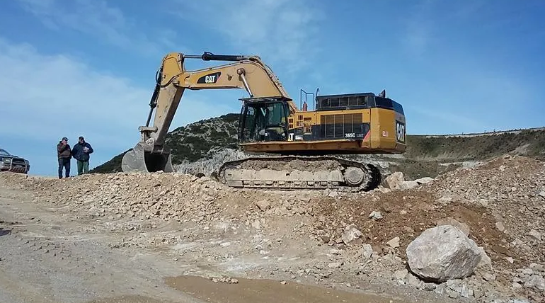 Excavateur CAT 365-C