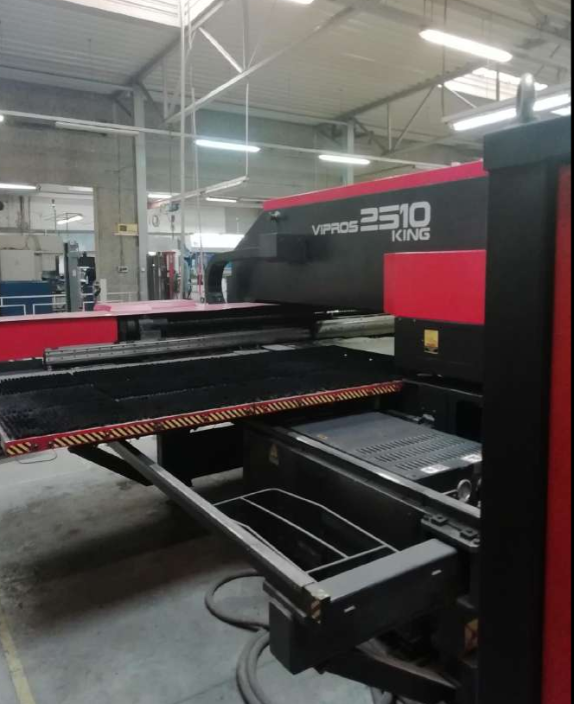 Poinçonneuse à cnc Amada Vipros 2510 King Bonne affaire