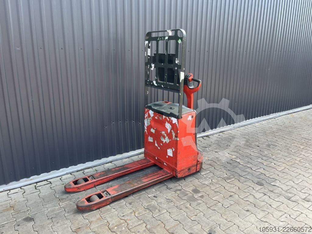 Manual stacker Linde L16