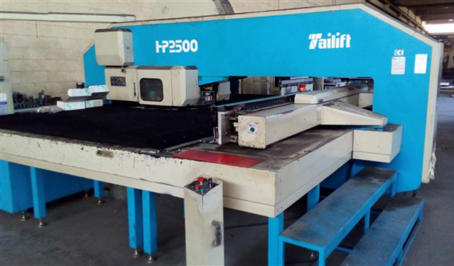 Poinçonneuse à cnc Tailift HP 2500