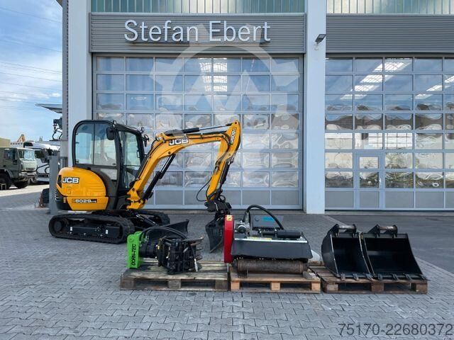 Mini excavator JCB 8029 CT / 151h / 2023 / Inkl. Löffelpaket