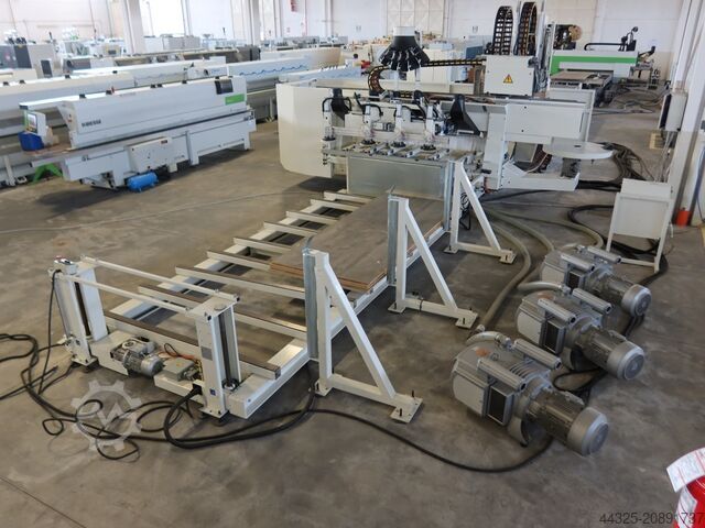 Machining center SCM morbidelli x200