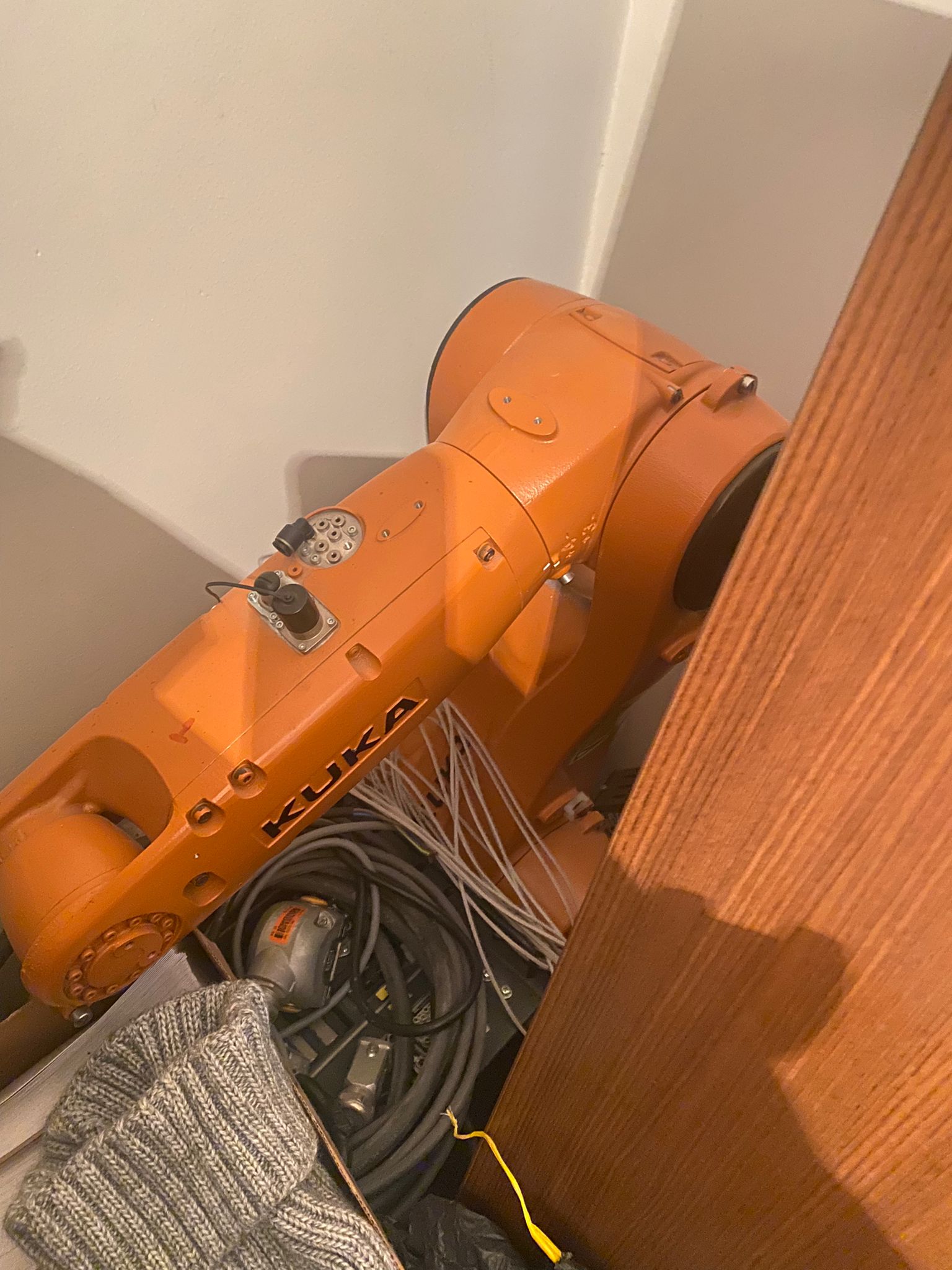 Robot industriel Kuka KR 10 R1100