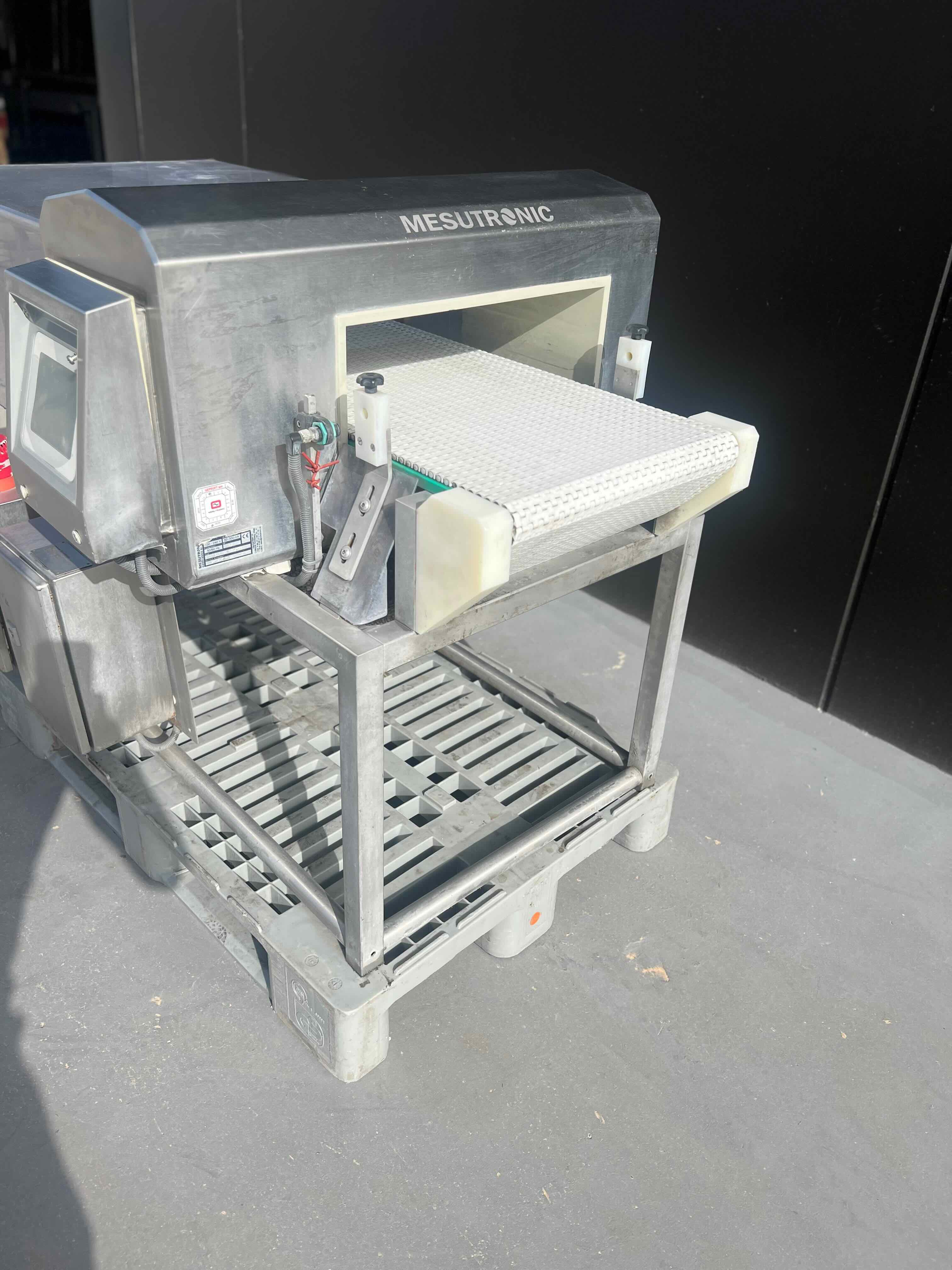 Détecteur de métaux Mesutronic MN-5.0 CI 450/175