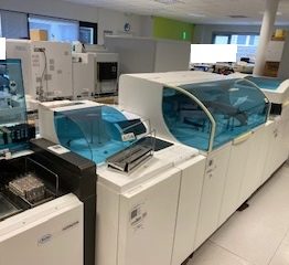 Équipement de diagnostic Roche Diagnostics Cobas 8000