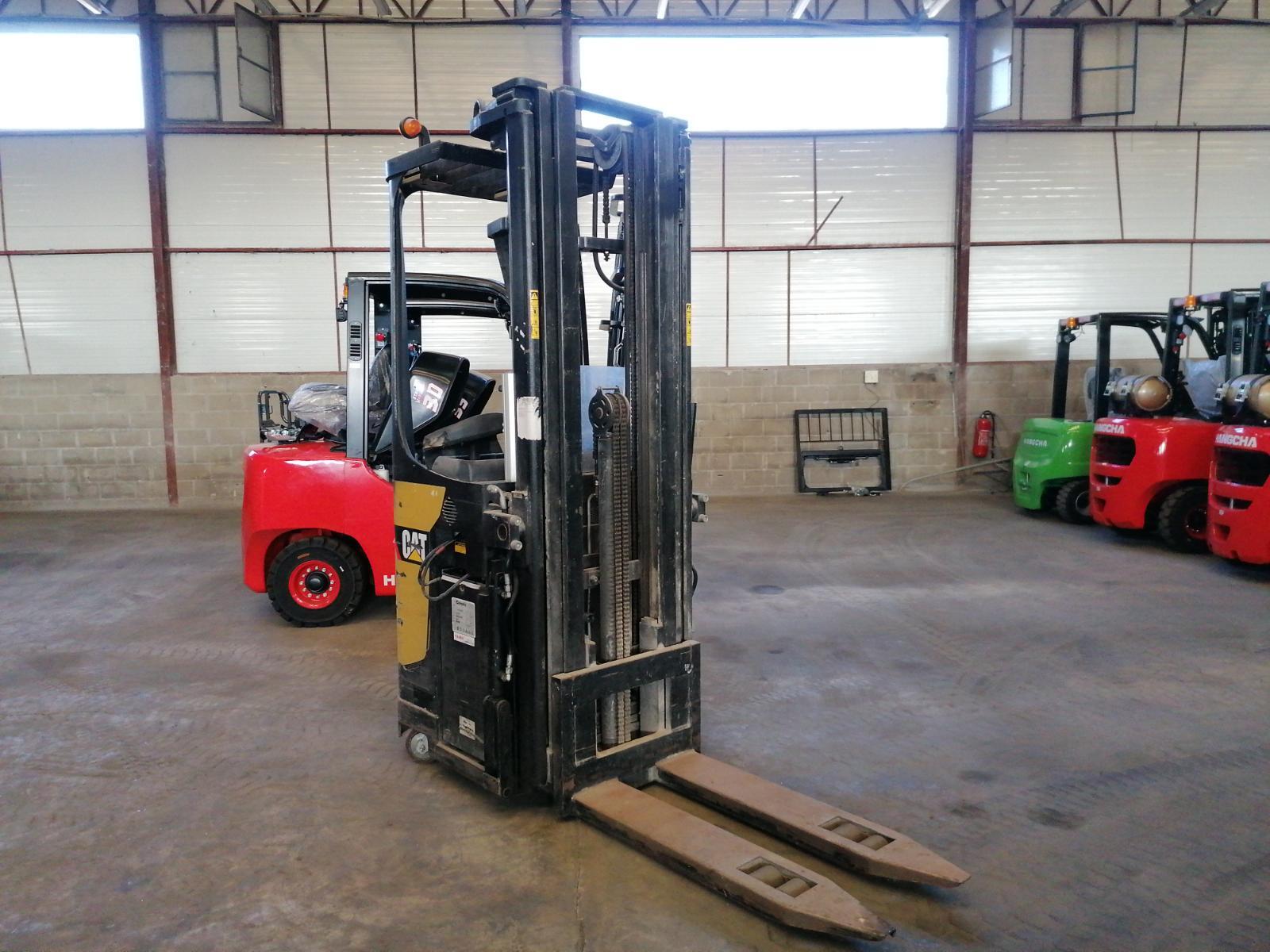 Gerbeur Caterpillar NSR20N