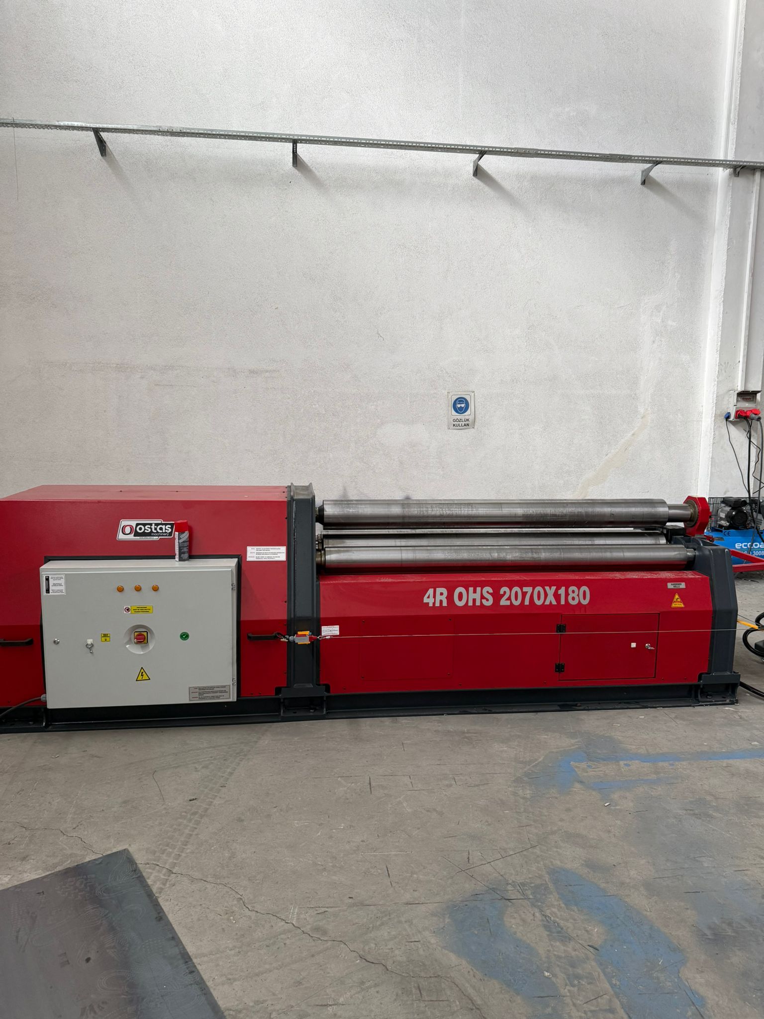 Rouleuse à 4 rouleaux Oztas 4R OHS 2070/180