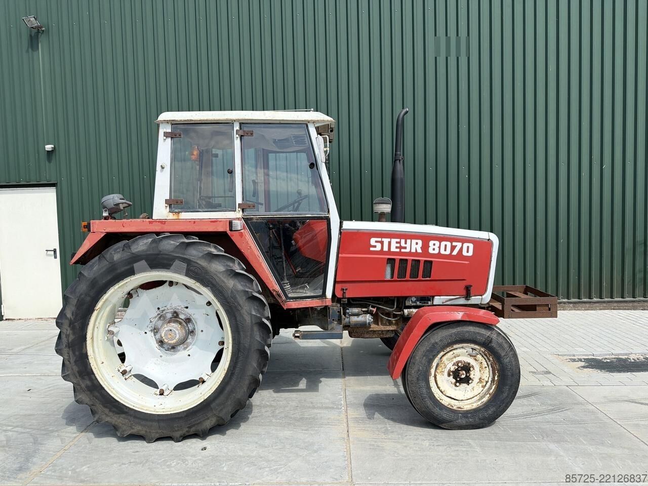 Tractor Steyr 8070