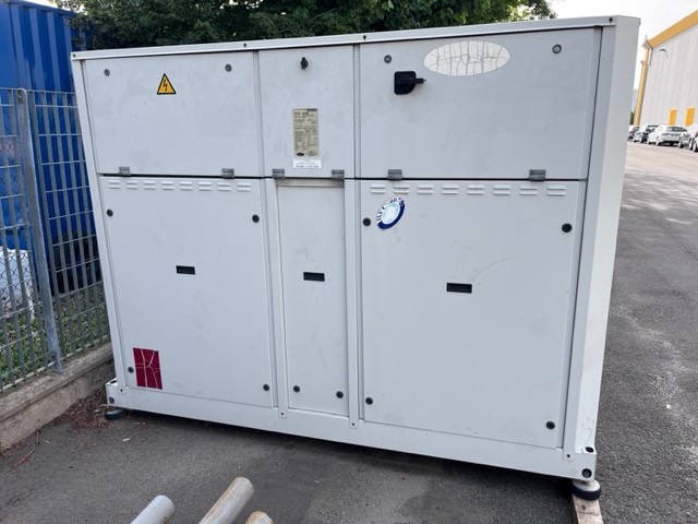 groupe froid CARRIER 30RA-240--0561-PEE