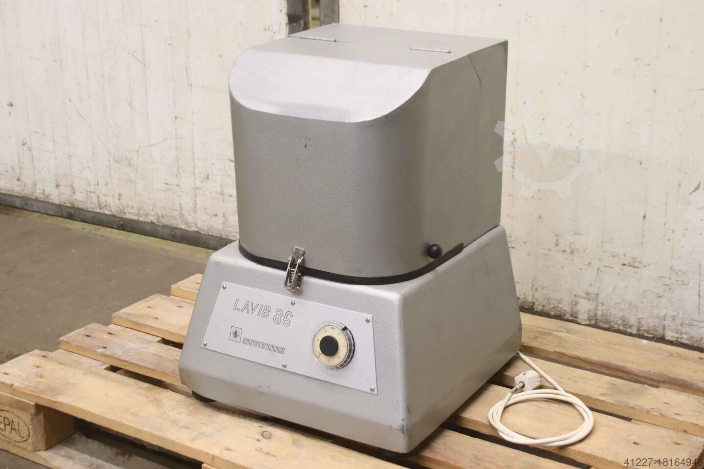 Analytical sieve machine Siebtechnik LAVIB 86