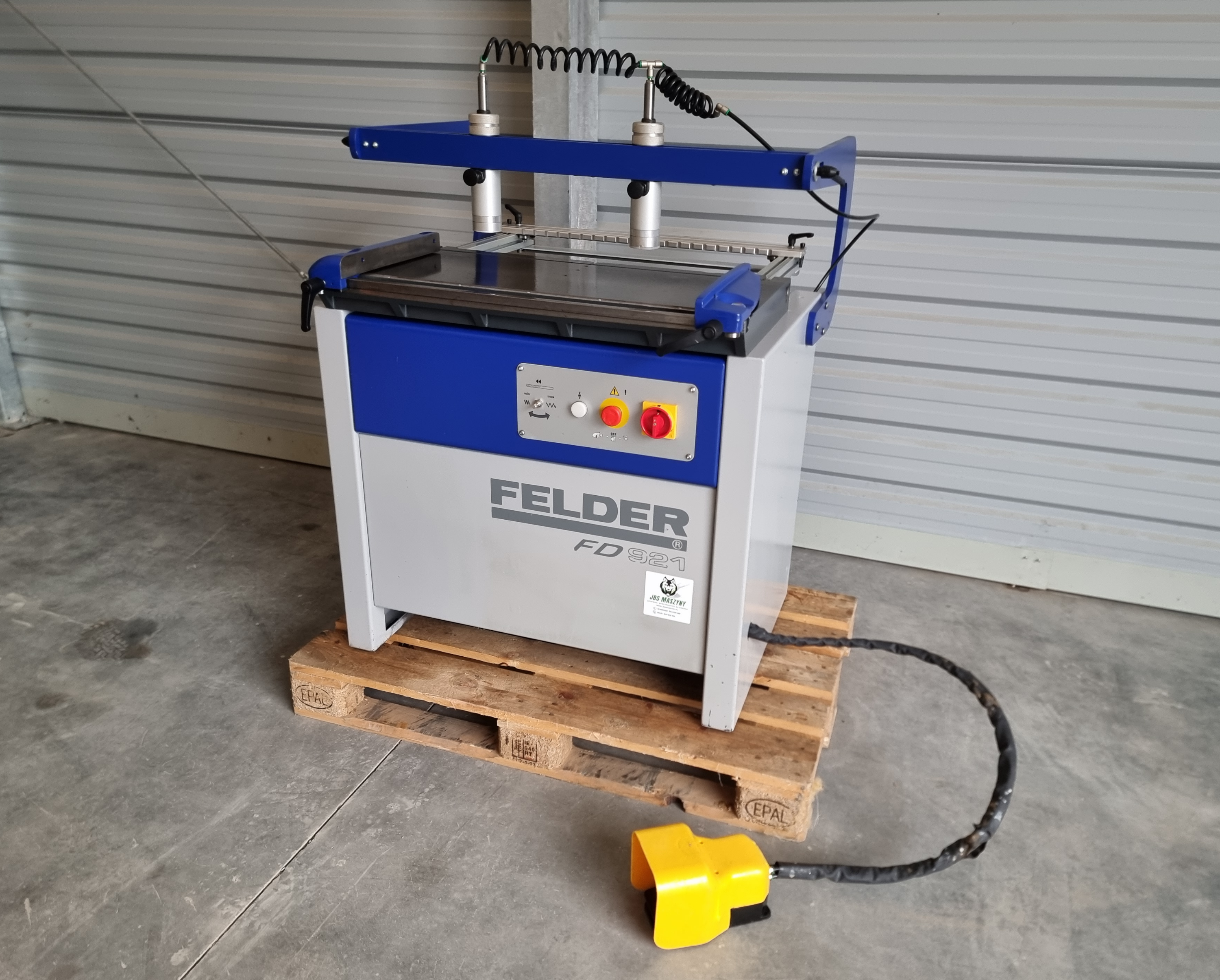 Machine de perçage et d’insertion de tourillons FELDER FD 921 FELDER FD 921