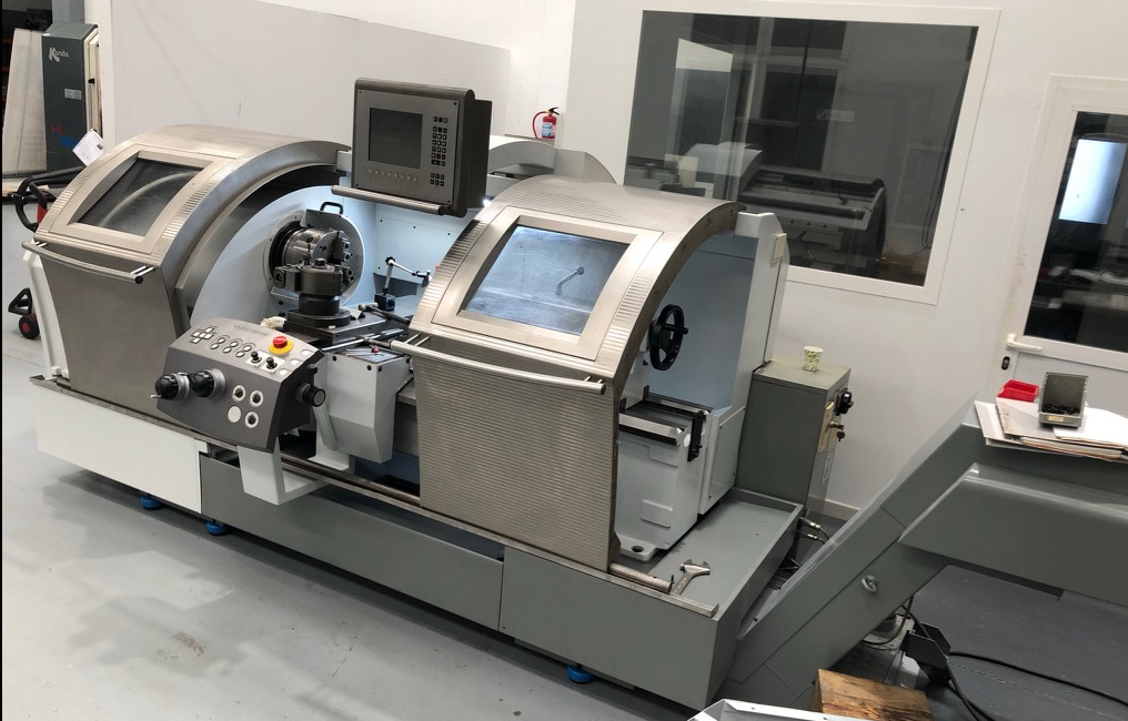Tour cnc par apprentissage GILDEMEISTER NEF 520 d'occasion